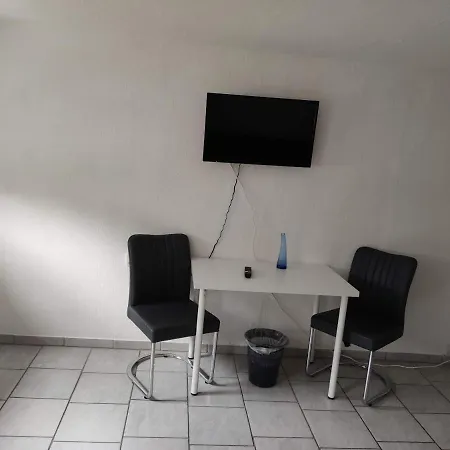 Schönes Einfaches Zentrales In Privatunterkunft